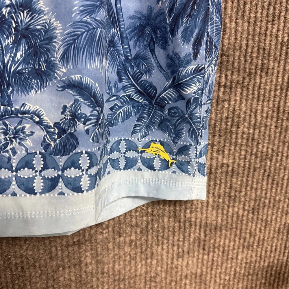 TOMMY BAHAMA Men's XXL 'Artist Series' Hibiscus Hues Baja Boardshorts NWT $100